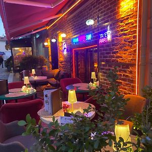 Golden Arrow Old City Hotel